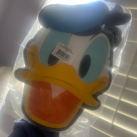 RARE Loungefly donald duck crossbody bag NWT (sold out everywhere) - Picture 4 of 7